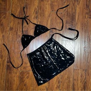 black shiny rave set 🖤